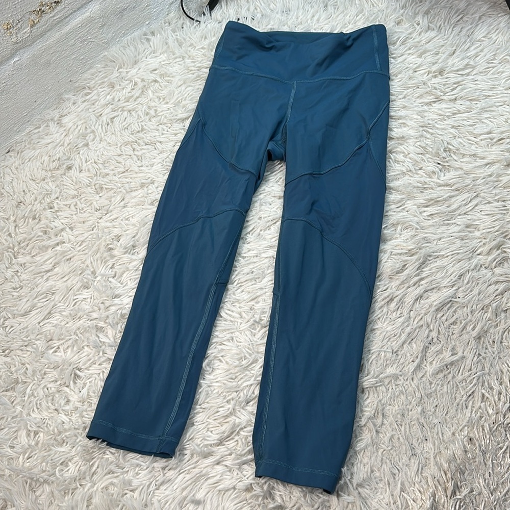 Lululemon Hot Pursuit High-Rise Crop 21" Petrol Blue